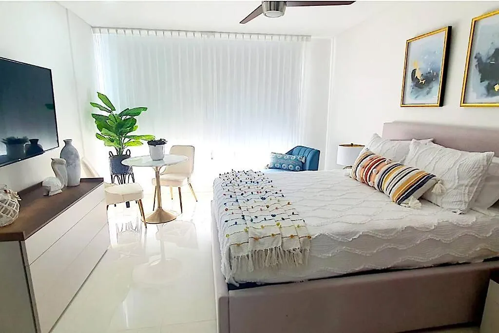 Takh Studio Cancun/Roof Top Ocean View Apartment