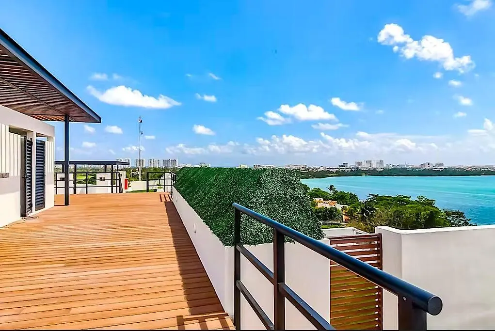 Takh Studio Cancun/Roof Top Ocean View Apartment