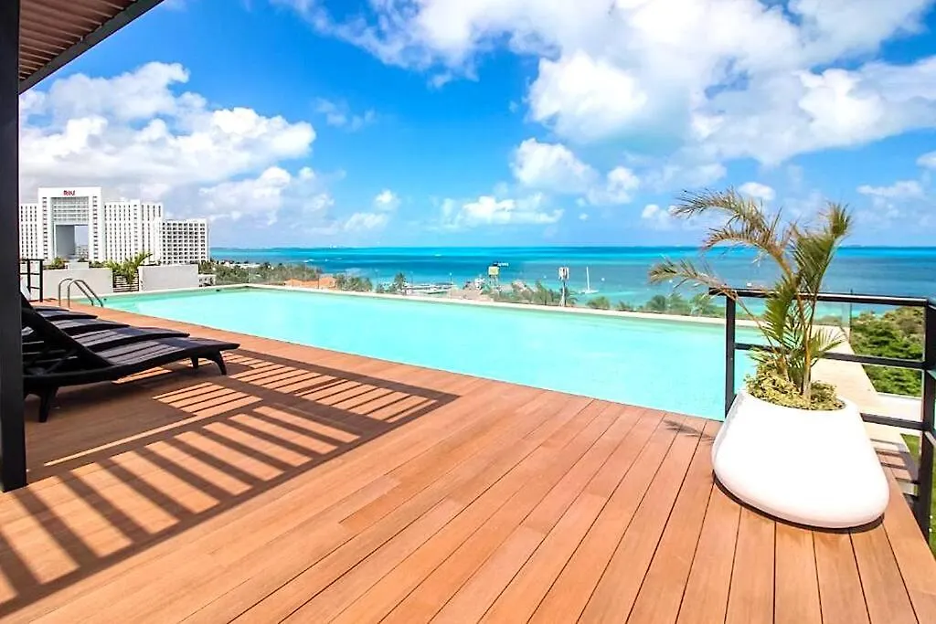 Takh Studio Cancun/Roof Top Ocean View Apartment  Cancun